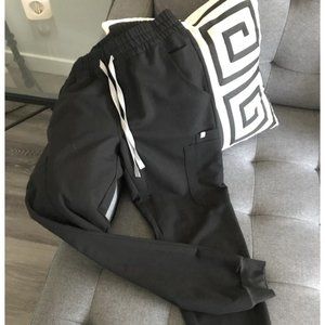 Figs jogger scrub pants size small black-- LIKE NEW